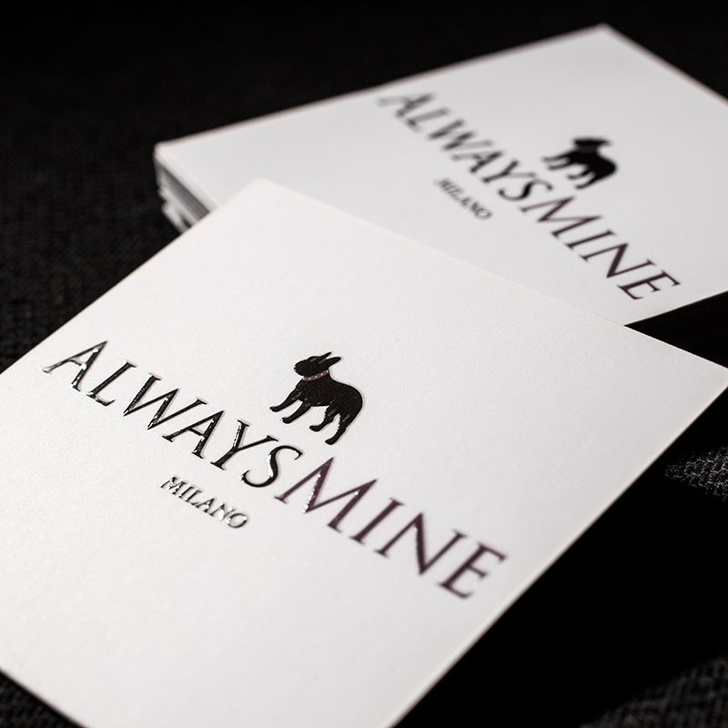 Biglietti da visita minimalisti con cavallo nero design elegante Biglietti da visita minimalisti eleganti logo cavallo nero e tipografia sofisticata di lusso. Sprint24.