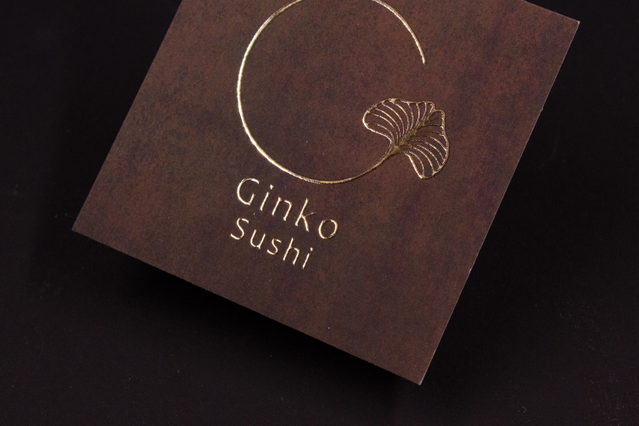 Stampa Biglietti da visita in oro 3d: Vuoi stampare biglietti da visita in oro 3d? Su bligliettidavisitauv.com puoi trovare tanti formati differenti da stampare con un click!